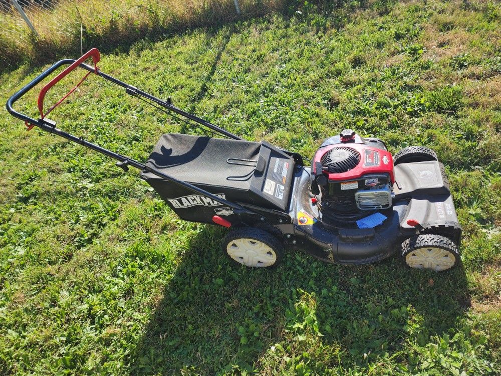 Black Max 22-inch Lawn Mower
