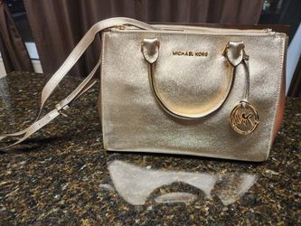 Super Cute Gold Michael Kors Bag