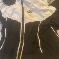 Nike Winter Breaker Sz Lrg 