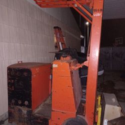 Electronic Fork Lift