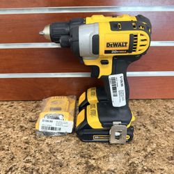 DEWALT 2PC TOOL SET (IMPACT DRIVER&DRILL DRIVER)
