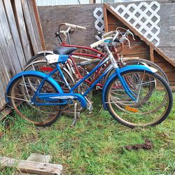 VINTAGE RUSTY GIRLS COLOMBIA BIKE