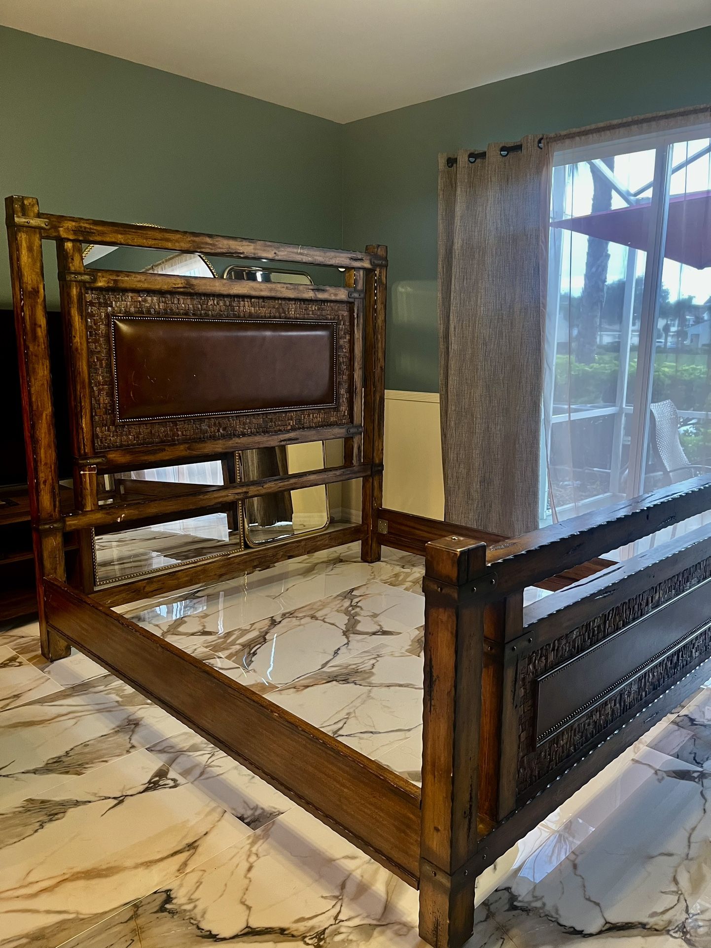 King Solid Wood Frame Headboard Bed