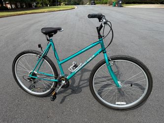 Diamondback Wildwood 26” Hybrid Bike – 21 Speed – 21” Frame
