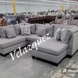 ✅️✅️3 pc grey polyfiber fabric sectional sofa reversible chaise and ottoman✅️