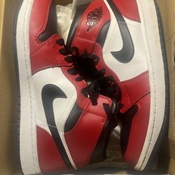Air Jordan 1 Mid Size 11