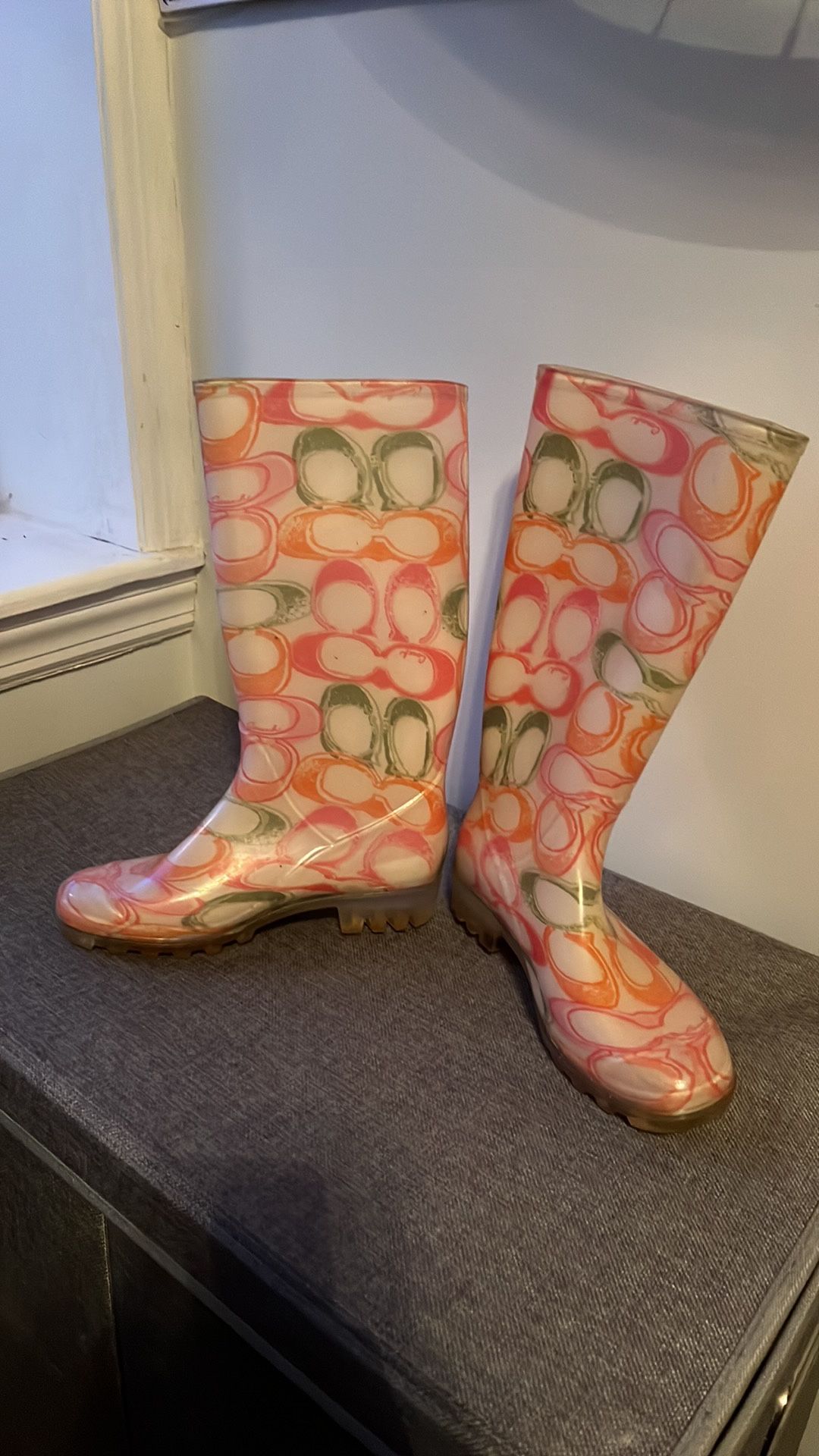Coach Signature C s Pixy Dream Multi Color Pink Purple Yellow Blue Rubber Casual Rain Boots Women s US Size 5 for Sale in Brooklyn NY OfferUp