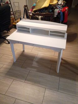 Kidkraft Child Desk (White) (Age 4-7)