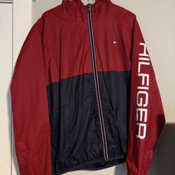 Tommy Hilfiger Men's Lightweight Hooded Rain Jacket