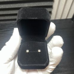 0.50 CTW 4mm Moissanite Stud Earrings – 18K Gold Plated