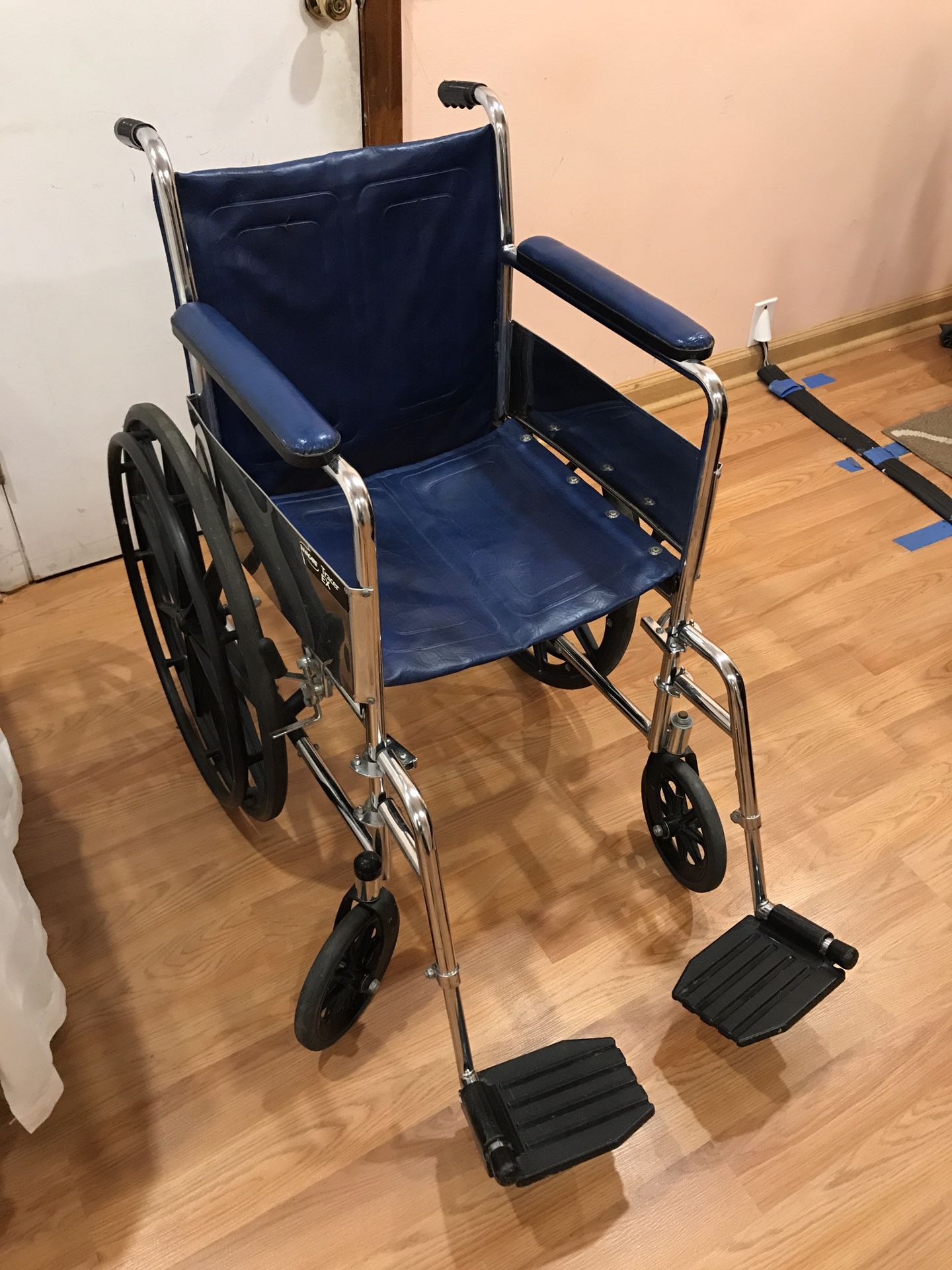 Invacare tracer x leather wheelchair