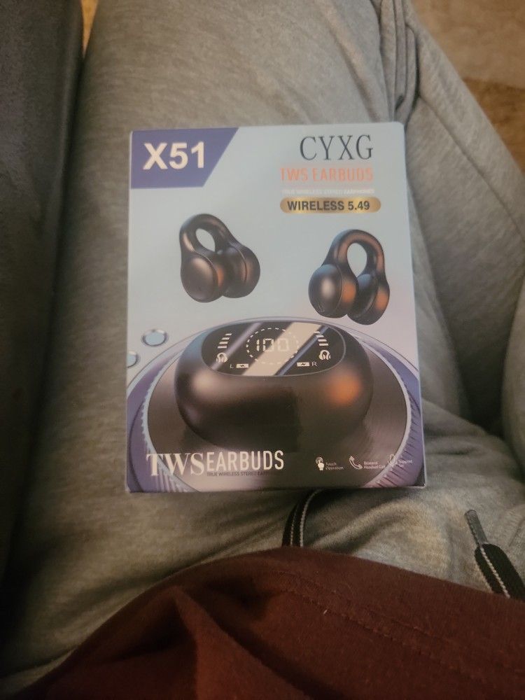 Earbuds