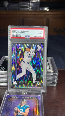 2025 Topps Chrome Shohei Ohtani Ray Wave Refactor PSA Mint 9