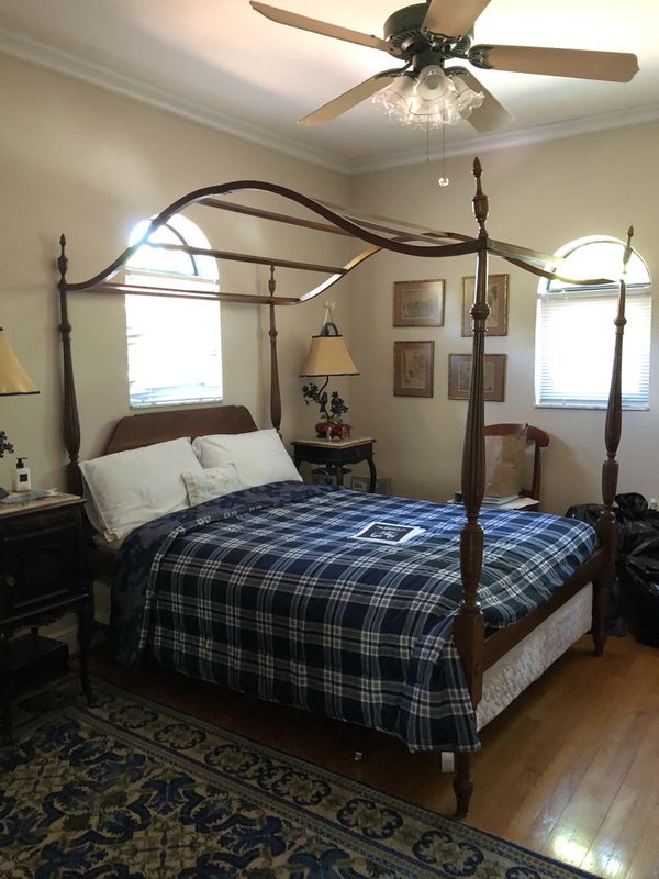 Full Size Antique Canopy Bed Frame Solid Wood For Sale In Miami FL