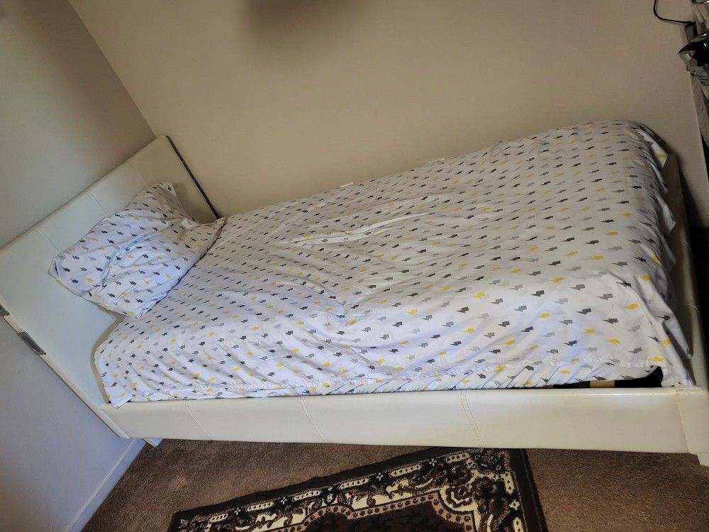 Twin size  bed