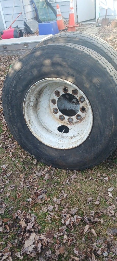 Semi Wheel and Tire