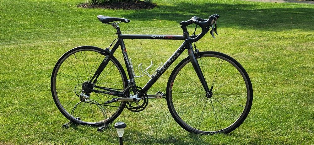 TREK ZR 2100 ROAD BIKE - 50.08CM - 2×10 - 105 COMPONENTS - CARBON-FORK/SEAT STAY/POST - TUNED