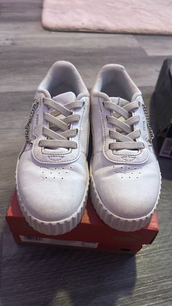 Girls Pumas sz 1.5