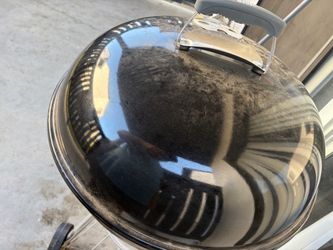 Weber Kettle Charcoal Grill with cover - charcoal and chimney