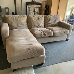 Couch W/Chaise