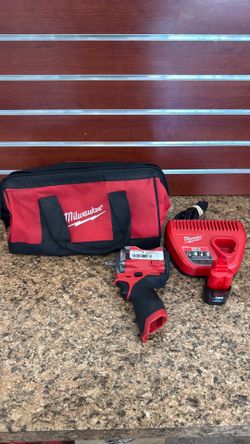 Tools wrench Milwaukee 2555-20
