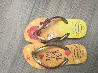 Girl sandals