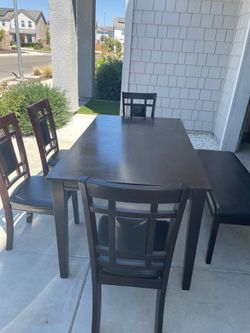 Dining Table Set