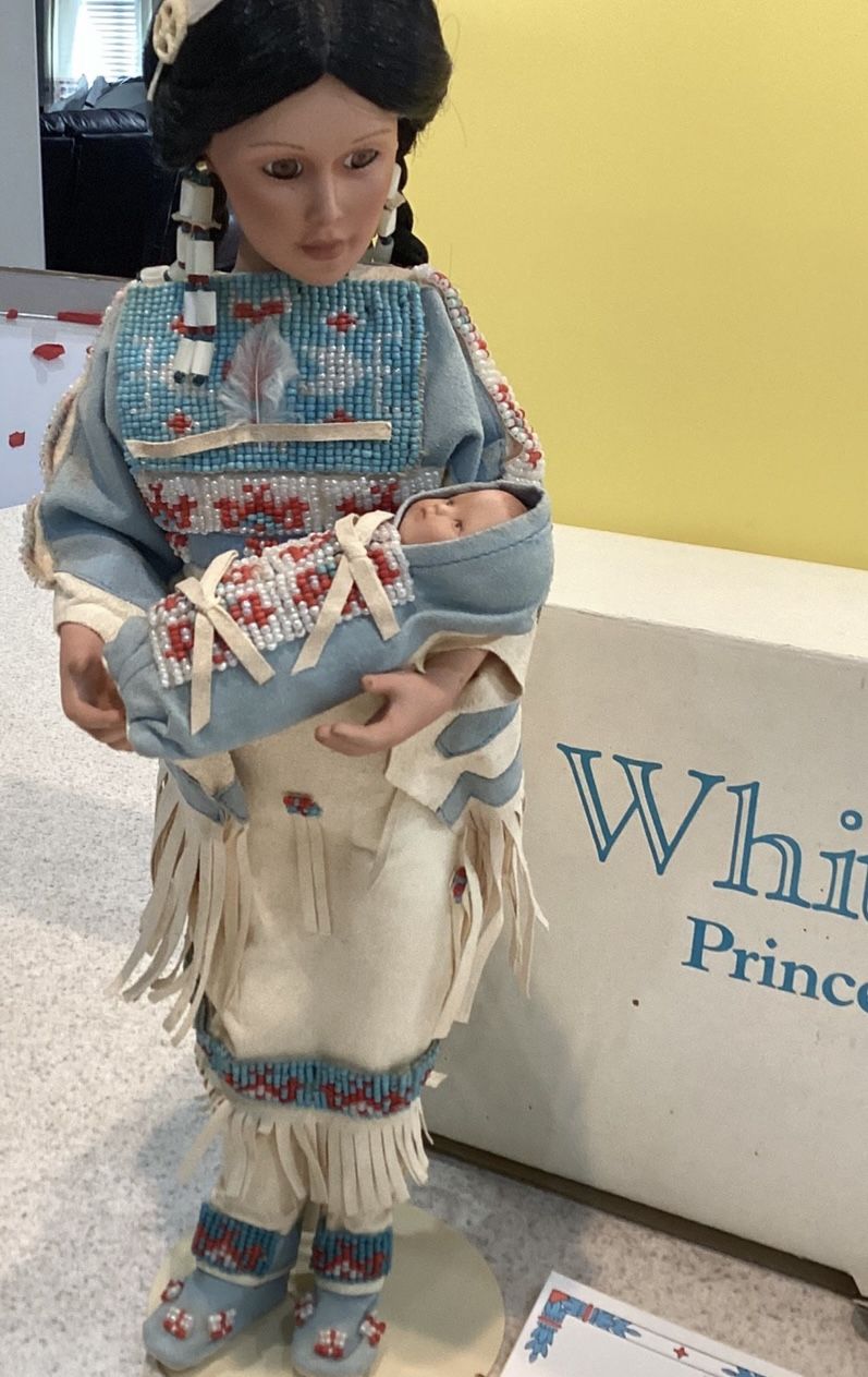 Danbury Mint Collectable