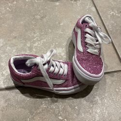 Brand New Kids Size 11 Van/glitter 