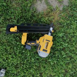 DEWALT  20 V Brushless 21 Nail 