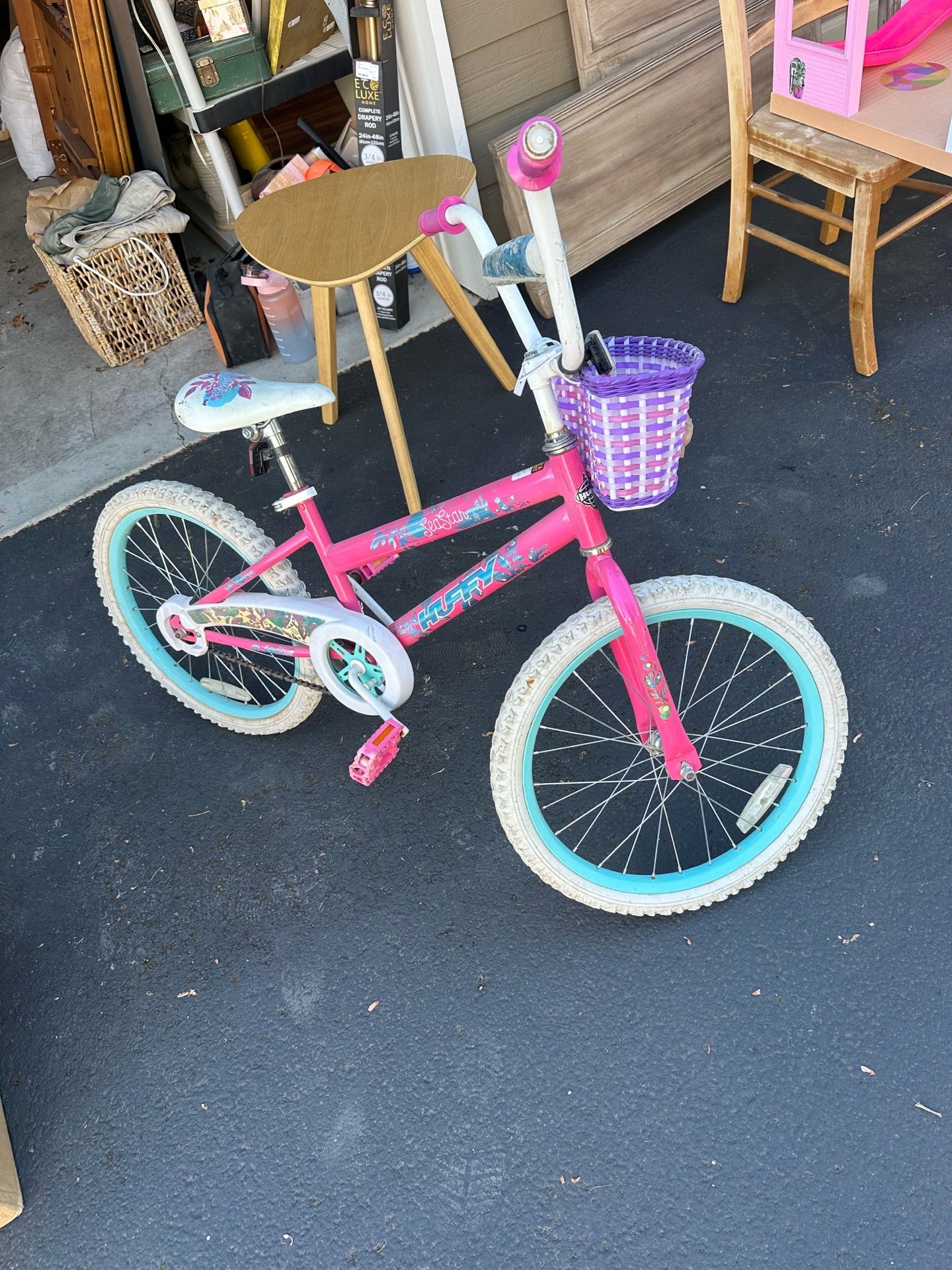 Girls bike
