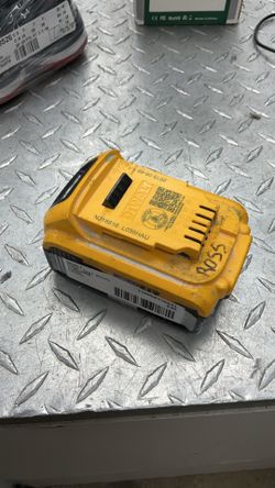 DEWALT BATTERY