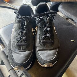 Women’s Nike Size 10, Black
