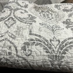 One Blanket. Queen. Size For Just 6.00