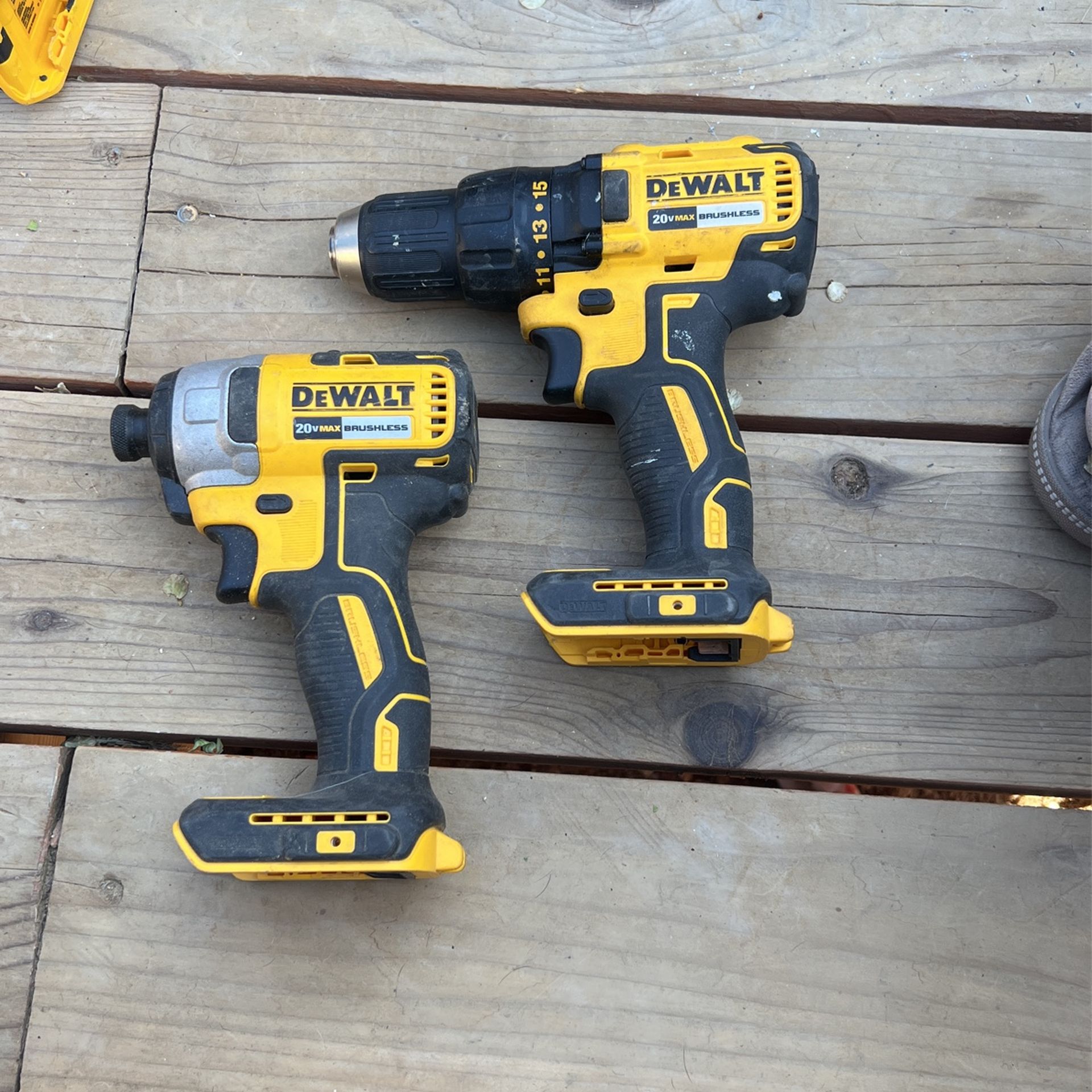 20v Brushless DeWalt Drill Set