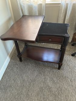 Wooden table- top leaf extension
