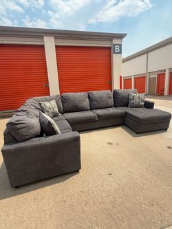 FREE DELIVERY - Super Spacious XL Sectional Sofa Couch!