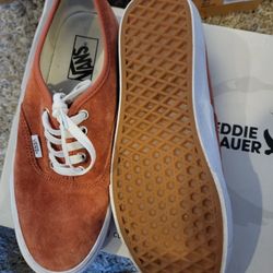 Vans Men Size 6  Woman Size 8