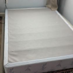 Full size box spring