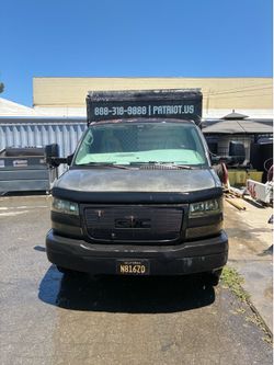 2008 GMC Savanna 2500 Box Truck