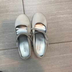 Designer Holiday White Shoes Girls Sz 2