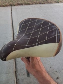 Bicycle seat