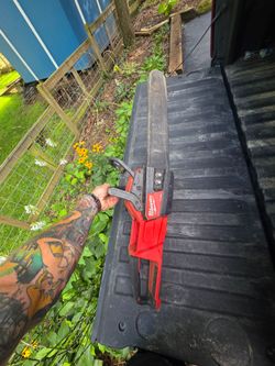 Milwaukee chainsaw