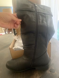 Women’s Black Boots Size 9