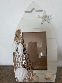White Nautical Shell 4x6 Frame