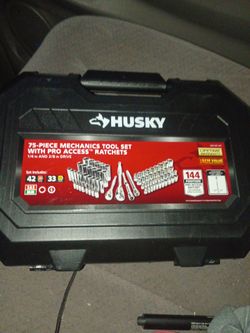 Husky 75-Piece Mechanics Tool Set