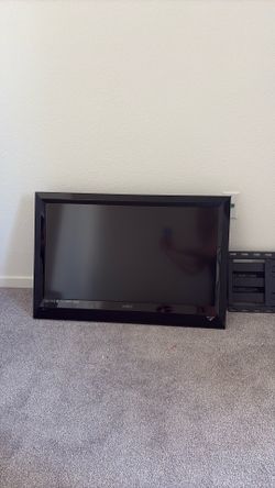 TV + mount
