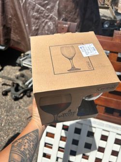 Glass wine set