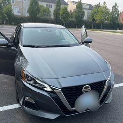 Nissan Altima 2021