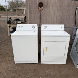 Whirlpool White Electric Washer And Electric 220 Plug Dryer Set For Sale $275 Or Best Offer